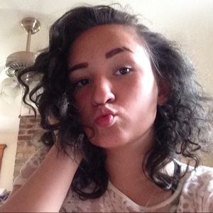 Meet your Posher, Teagan